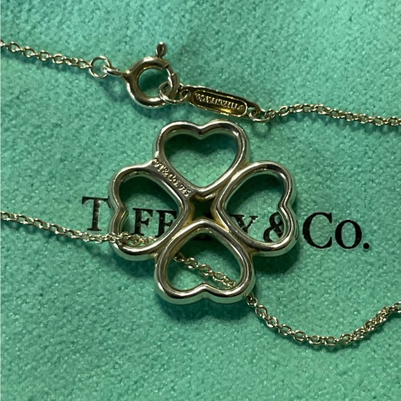 Tiffany & Co Silver Four Hearts Clover Pendant Necklace 16” - Picture 10 of 13